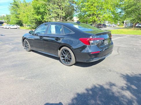 Used 2023 Honda Civic Sport image 5