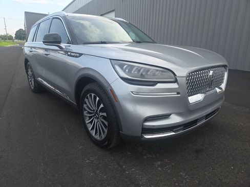 Used 2024 Lincoln Aviator 2WD w/ Premium Package image 1