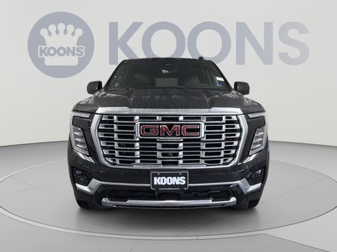 New 2026 GMC Yukon XL Denali w/ Denali Reserve Package AWD/4WD image 11