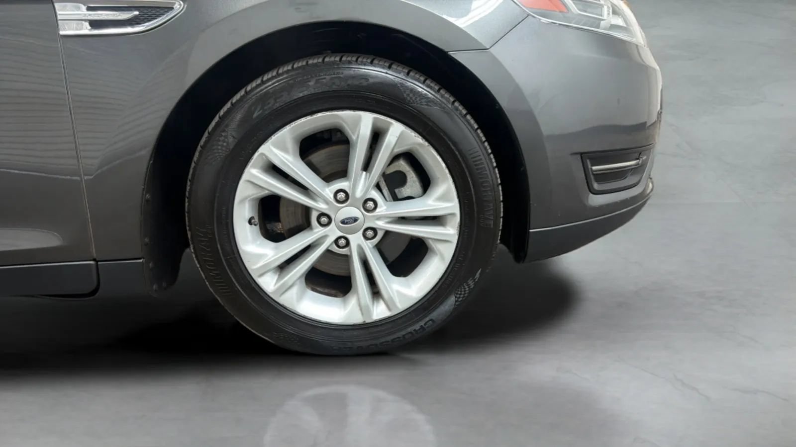 Used 2017 Ford Taurus SEL AWD/4WD image 23