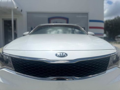 Used 2018 Kia Optima LX w/ Convenience Package FWD image 12