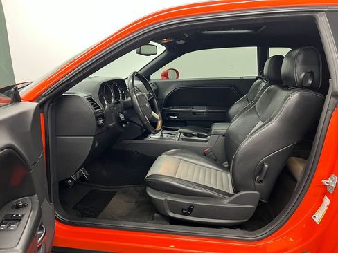 Used 2009 Dodge Challenger R/T image 4