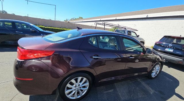Used 2015 Kia Optima EX FWD image 2
