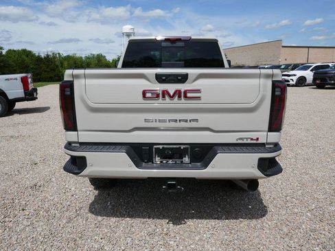 New 2026 GMC Sierra 2500 AT4 w/ AT4 Premium Plus Package AWD/4WD image 6