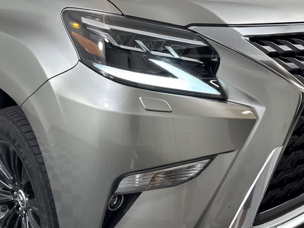 Used 2023 Lexus GX 460 Luxury w/ Sport Design Package AWD/4WD image 13