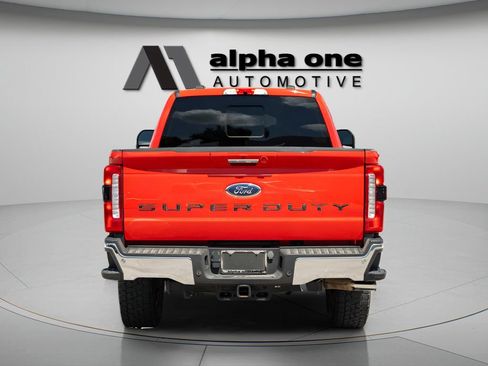 Used 2023 Ford F250 Lariat w/ Lariat Ultimate Package AWD/4WD image 8