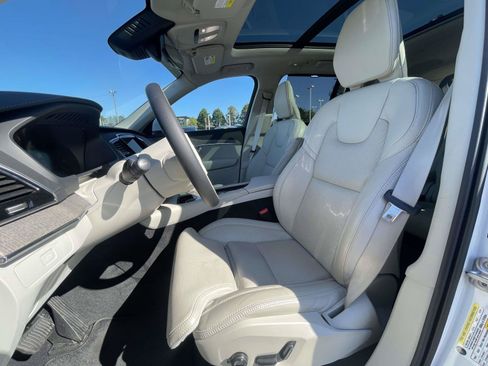 Certified 2023 Volvo XC90 B6 Ultimate AWD/4WD image 18