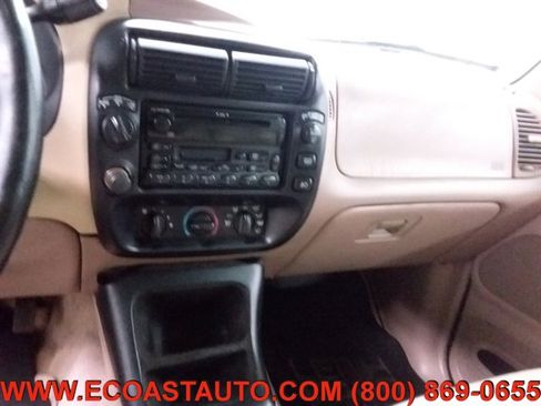 Used 1998 Ford Explorer XLT image 13