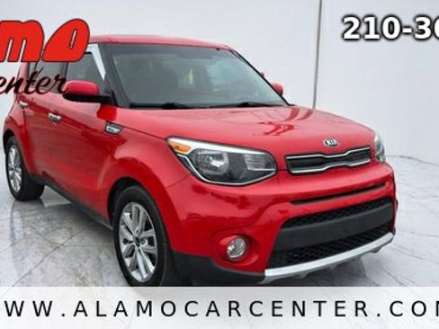 Used 2017 Kia Soul + FWD image 7