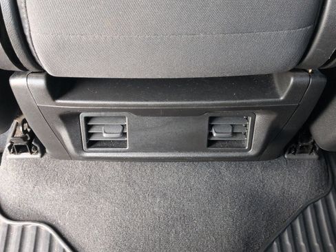 Certified 2022 Chevrolet Silverado 1500 Custom AWD/4WD image 21
