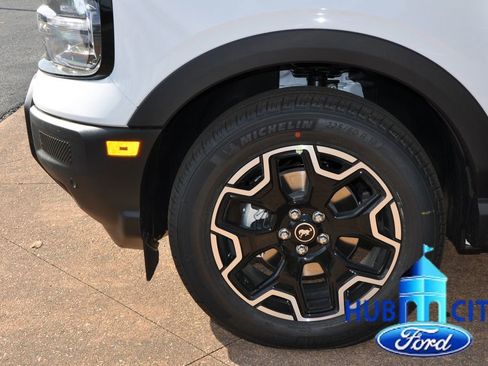 New 2026 Ford Bronco Sport Outer Banks w/ Outer Banks Tech Package+ image 9