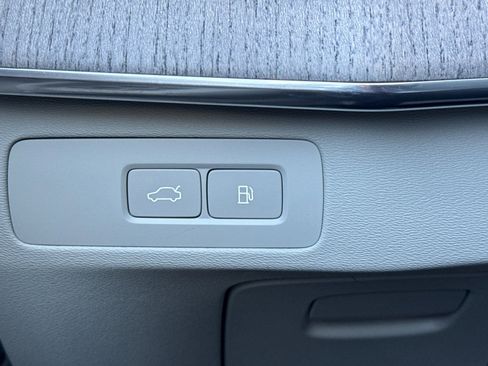 Used 2024 Volvo XC90 T8 Ultimate image 33