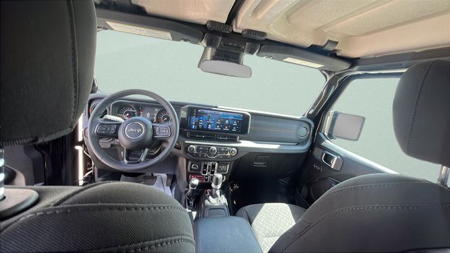 Used 2026 Jeep Gladiator Mojave AWD/4WD image 24