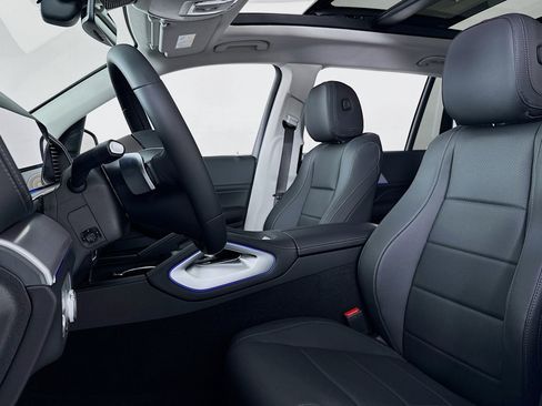 New 2026 Mercedes-Benz GLS 450 4MATIC image 17