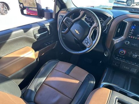Used 2022 Chevrolet Silverado 2500 High Country w/ Safety Package II image 20