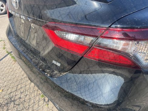 Used 2024 Toyota Camry SE image 6
