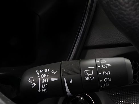 Used 2025 Honda CR-V EX image 16