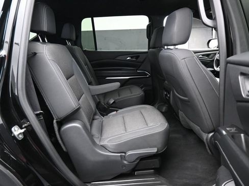 Used 2024 Chevrolet Traverse LT FWD image 42