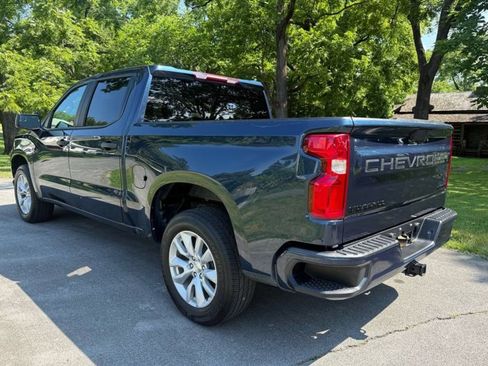 Used 2020 Chevrolet Silverado 1500 Custom w/ Custom Value Package RWD image 9