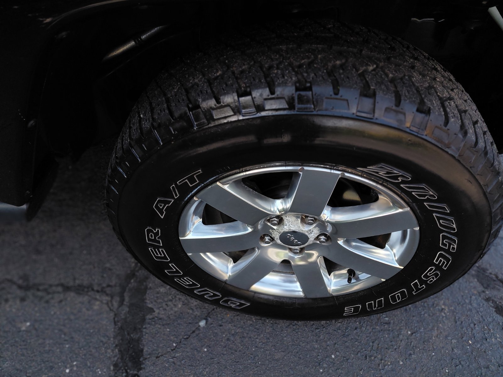 Used 2015 Jeep Wrangler Unlimited Sahara w/ Dual Top Group AWD/4WD image 21