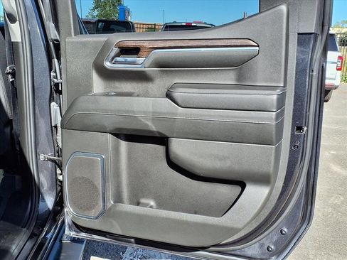 Used 2024 GMC Sierra 1500 Elevation image 14