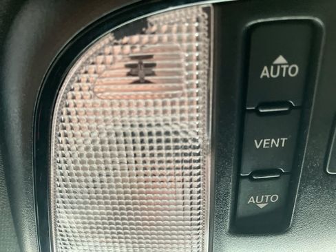 Used 2023 Dodge Durango GT AWD/4WD image 23