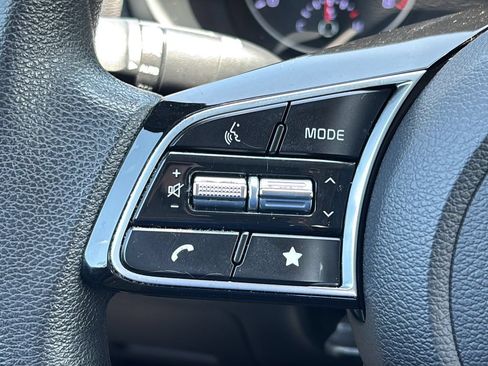 Used 2023 Kia Forte LXS w/ LXS Technology Package FWD image 22