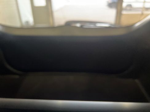 Used 2023 Toyota Venza XLE image 15