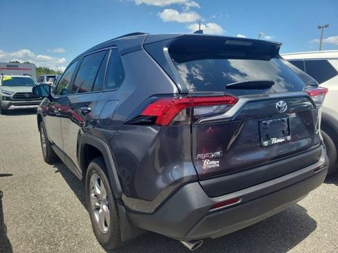 Used 2025 Toyota RAV4 XLE FWD image 4