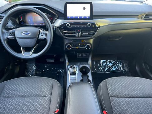 Used 2025 Ford Escape Active image 3