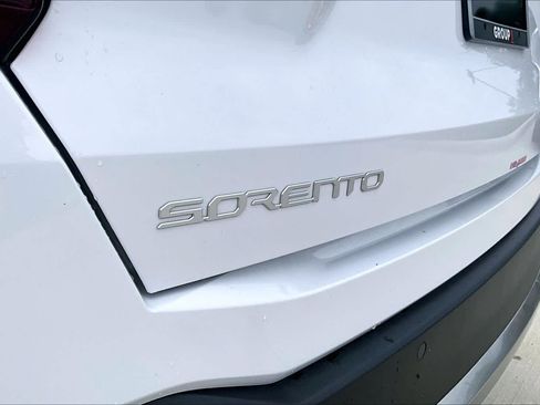 Used 2026 Kia Sorento S FWD image 29