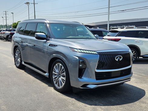 Certified 2025 INFINITI QX80 Sensory AWD/4WD image 2