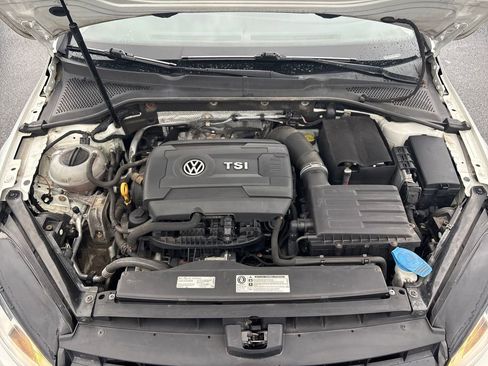 Used 2016 Volkswagen Golf SE image 10