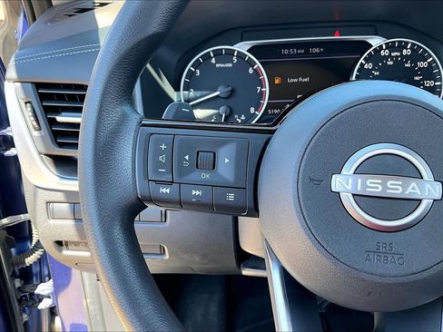 Used 2023 Nissan Rogue SV FWD image 20