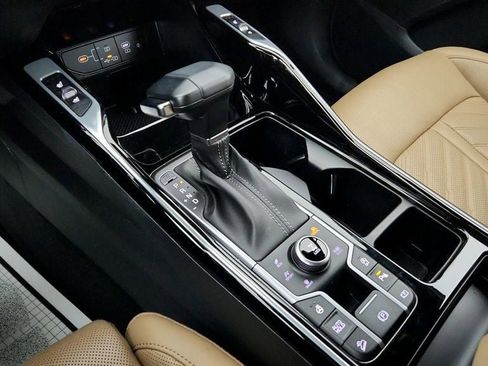 Used 2024 Kia Sorento SX Prestige w/ Olive Brown Leather Package image 17