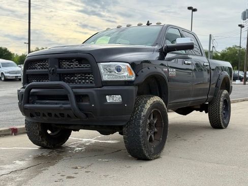 Used 2016 RAM 2500 Laramie AWD/4WD image 2