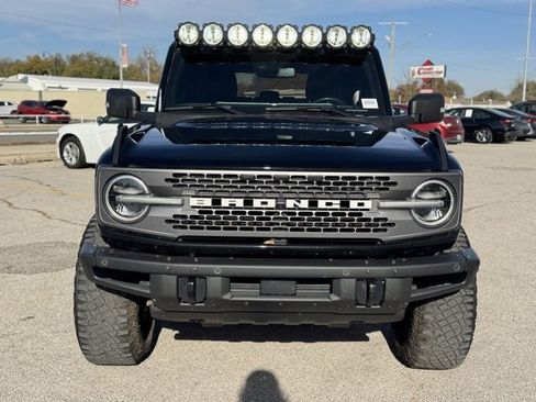 Used 2022 Ford Bronco Badlands image 2