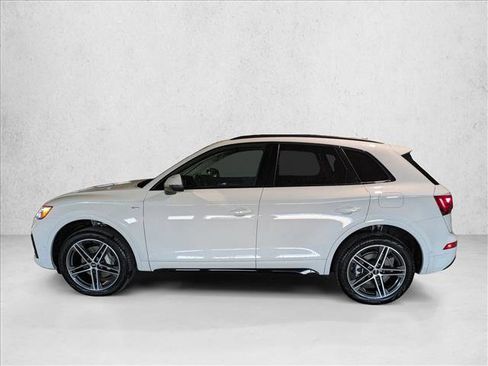 Used 2023 Audi Q5 e Prestige w/ Prestige Package image 8