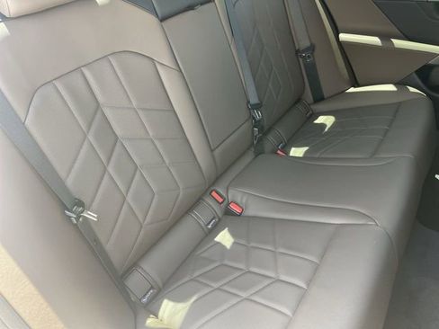 New 2025 BMW 530i image 13