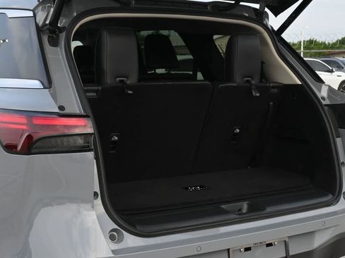 Used 2026 INFINITI QX60 Luxe w/ Cargo Package FWD image 21