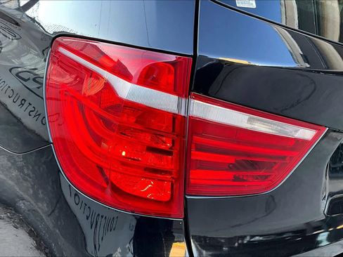 Used 2017 BMW X3 xDrive28i image 28