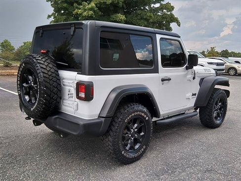 Used 2021 Jeep Wrangler Sport AWD/4WD image 3
