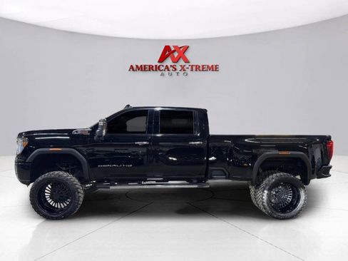 Used 2022 GMC Sierra 3500 Denali w/ Denali Ultimate Package image 3