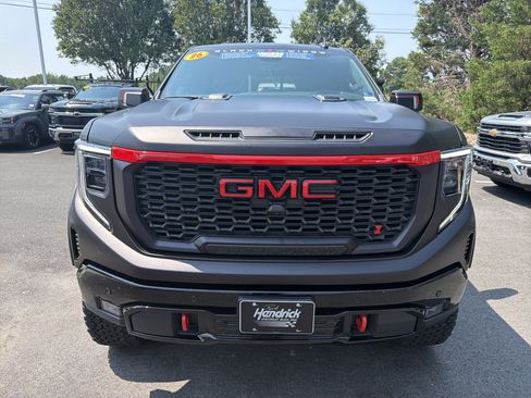 Used 2026 GMC Sierra 1500 AT4 w/ AT4 Premium Package AWD/4WD image 3