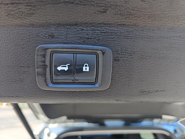 Used 2022 Mitsubishi Outlander SEL AWD/4WD image 16