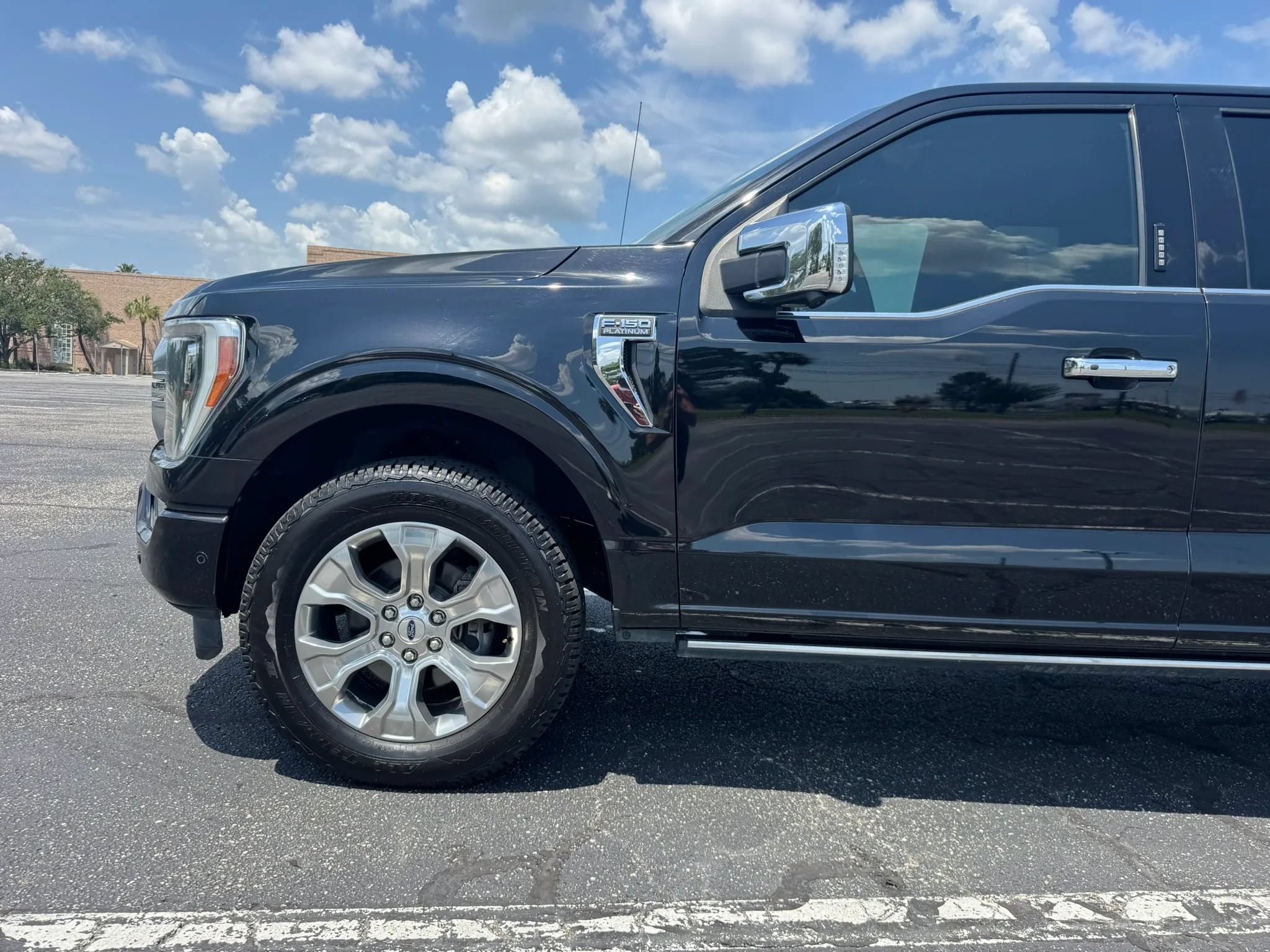 Used 2021 Ford F150 Platinum w/ Equipment Group 701A High AWD/4WD image 10