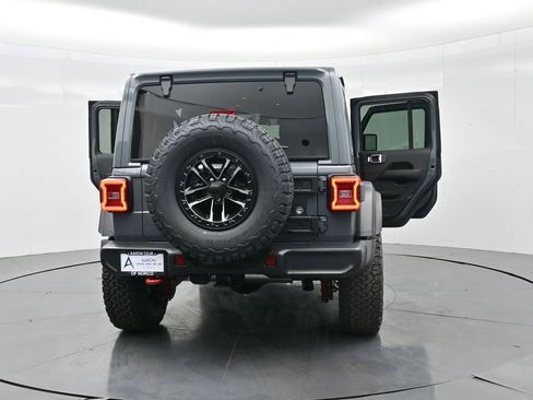 New 2026 Jeep Wrangler Unlimited Rubicon image 32