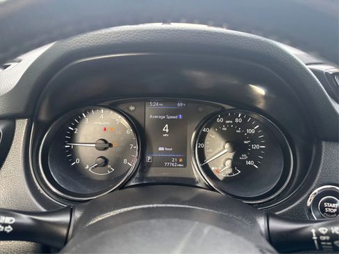 Used 2019 Nissan Rogue SV AWD/4WD image 16