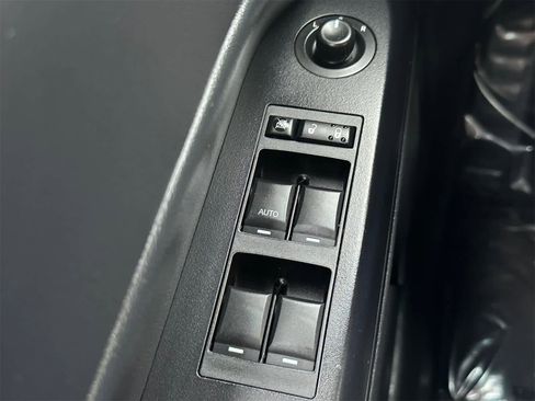 Used 2014 Jeep Patriot Sport w/ Power Value Group image 22