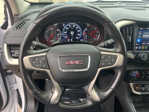 Used 2022 GMC Terrain Denali w/ Denali Premium Package image 19